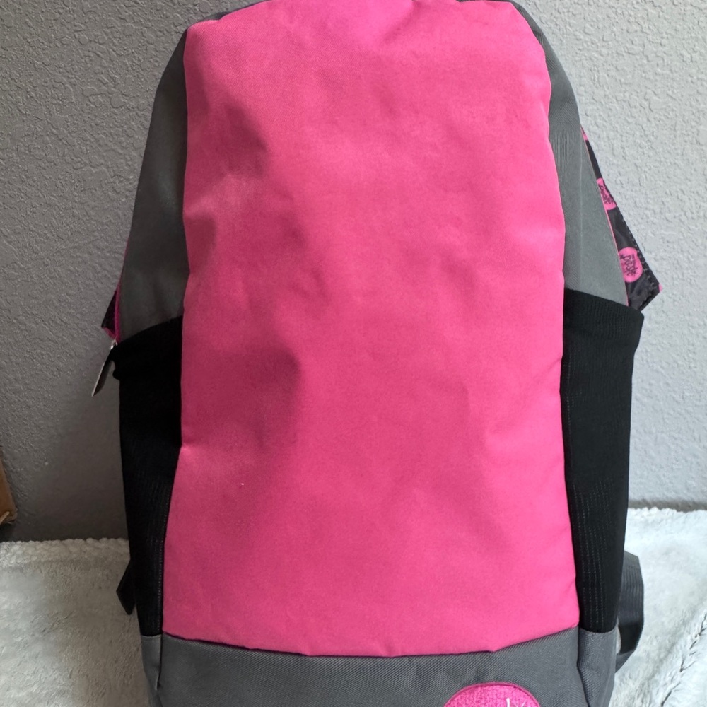Pink and Gray Women's Backpack by Perfectly Posh~NWOT~💞🌑🖤